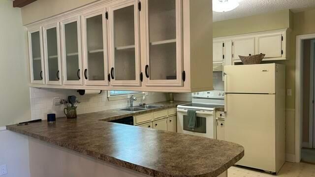 1184 Fellowship Drive, Manning, SC 29102