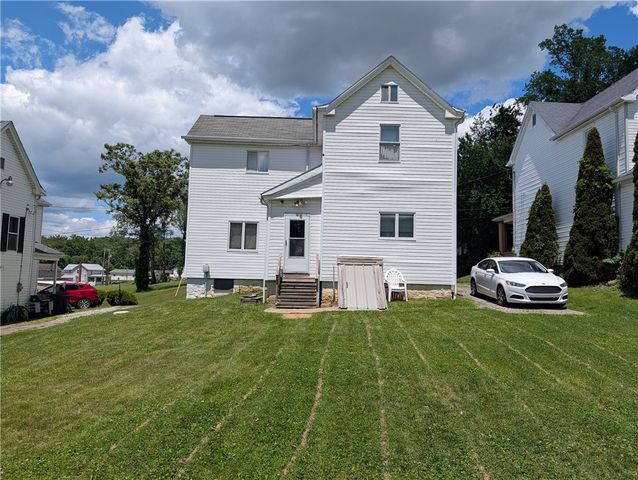 3506 KINGS HILL RD, Upper Tyrone Twp, PA 15425