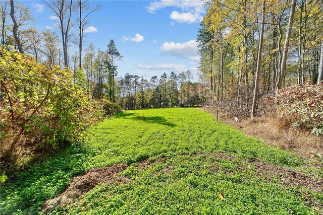 2172 State Route 268, Sugarcreek Twp, PA 16025