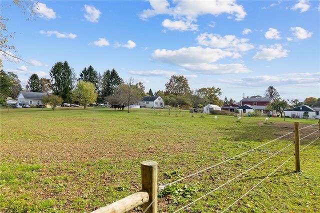 2172 State Route 268, Sugarcreek Twp, PA 16025