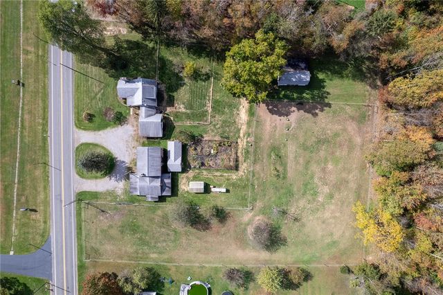 2172 State Route 268, Sugarcreek Twp, PA 16025