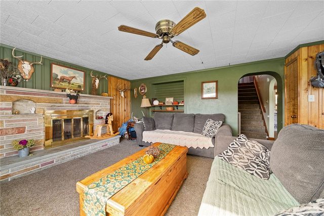 2172 State Route 268, Sugarcreek Twp, PA 16025