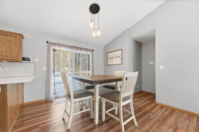 9010 W Meadow Knoll St, Wichita, KS 67205