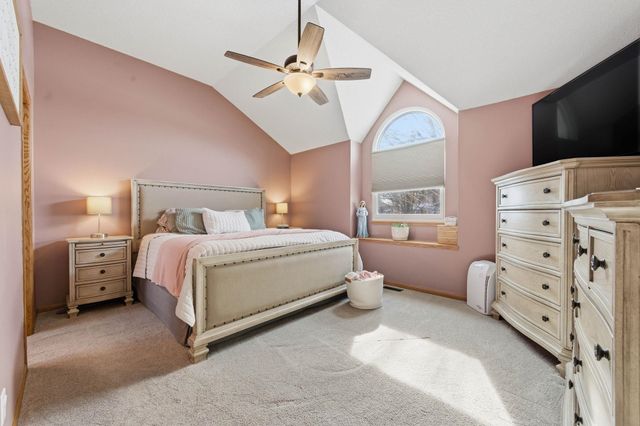 9010 W Meadow Knoll St, Wichita, KS 67205