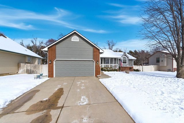 9010 W Meadow Knoll St, Wichita, KS 67205
