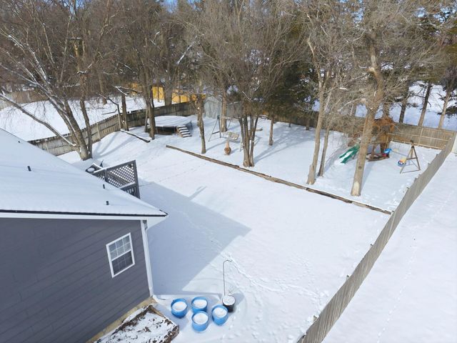 9010 W Meadow Knoll St, Wichita, KS 67205