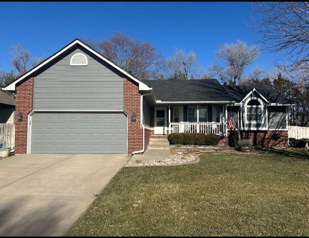 9010 W Meadow Knoll St, Wichita, KS 67205