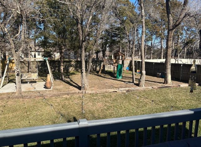 9010 W Meadow Knoll St, Wichita, KS 67205