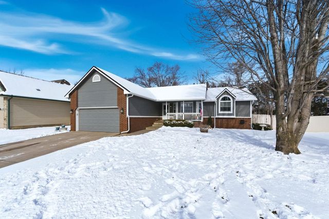 9010 W Meadow Knoll St, Wichita, KS 67205