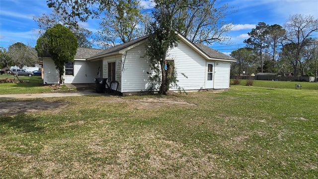 3100 12th Street, Bay City, TX 77414