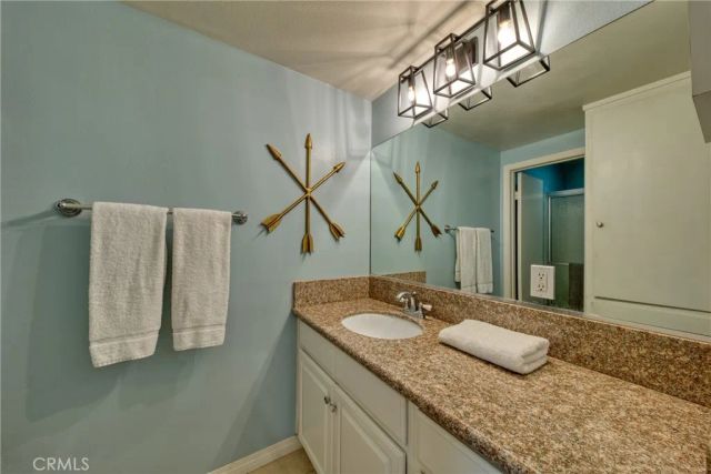 805 E Barkley Avenue, Orange, CA 92867