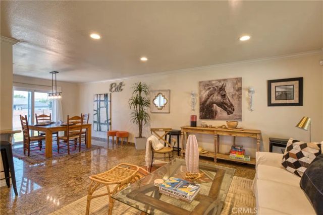 805 E Barkley Avenue, Orange, CA 92867