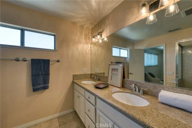 805 E Barkley Avenue, Orange, CA 92867