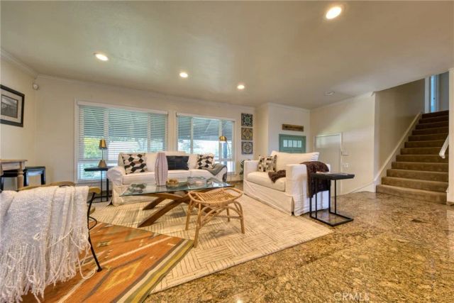 805 E Barkley Avenue, Orange, CA 92867