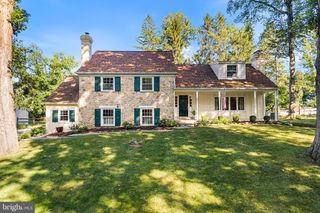 2610 CRUM CREEK DR, Berwyn, PA 19312