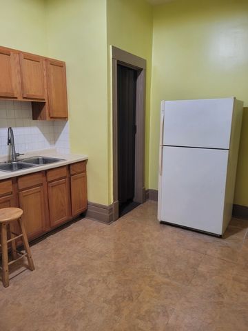 3231 W Flournoy Street 2, Chicago, IL 60624