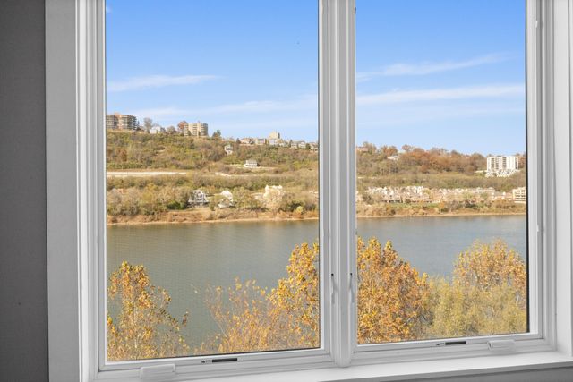 745 Manhattan Boulevard, 303, Dayton, KY 41074