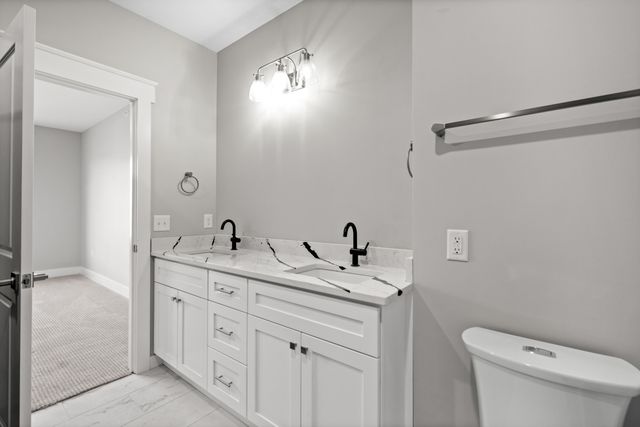 745 Manhattan Boulevard, 303, Dayton, KY 41074