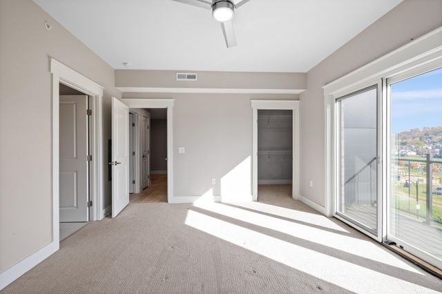 745 Manhattan Boulevard, 303, Dayton, KY 41074