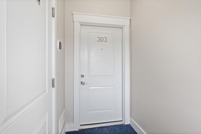 745 Manhattan Boulevard, 303, Dayton, KY 41074