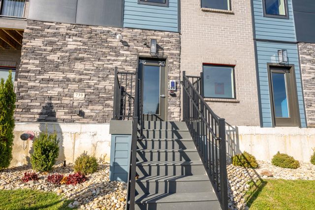 745 Manhattan Boulevard, 303, Dayton, KY 41074