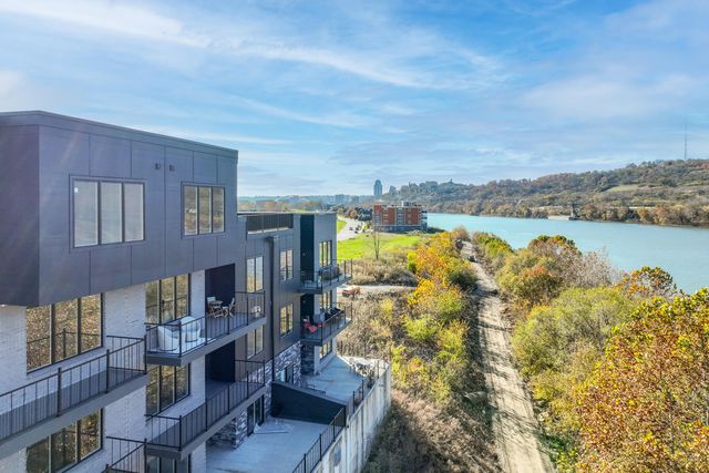 745 Manhattan Boulevard, 303, Dayton, KY 41074
