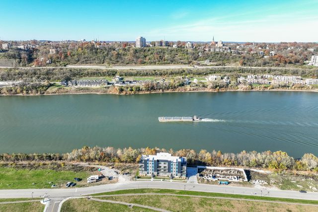 745 Manhattan Boulevard, 303, Dayton, KY 41074