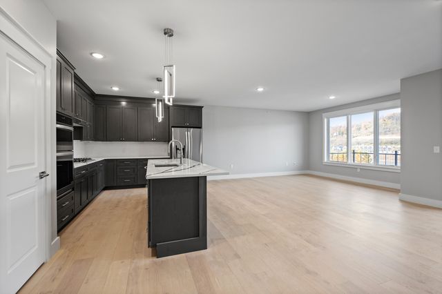 745 Manhattan Boulevard, 303, Dayton, KY 41074