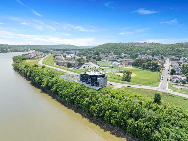 745 Manhattan Boulevard, 303, Dayton, KY 41074