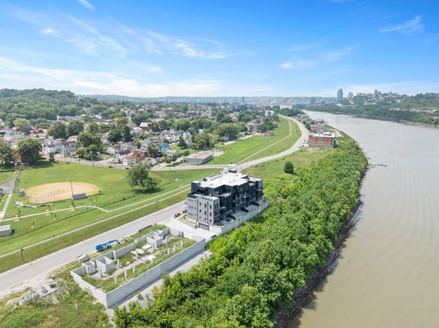 745 Manhattan Boulevard, 303, Dayton, KY 41074