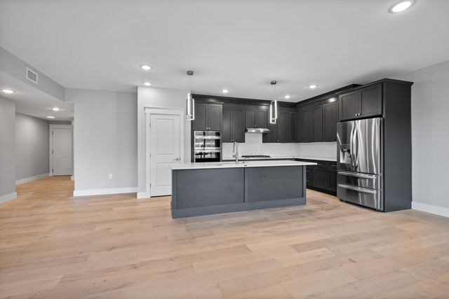 745 Manhattan Boulevard, 303, Dayton, KY 41074