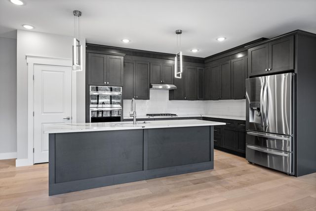 745 Manhattan Boulevard, 303, Dayton, KY 41074