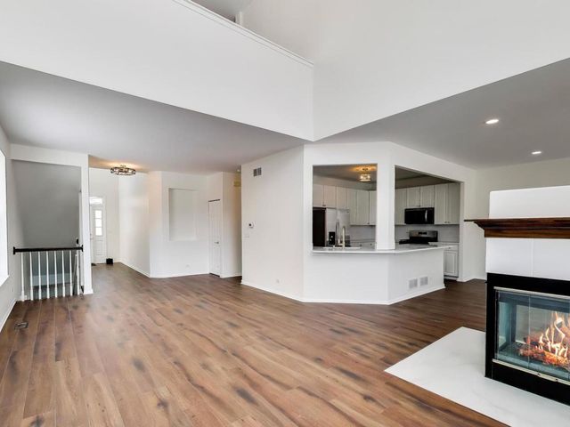 448 Cannon Drive, Geneva, IL 60134