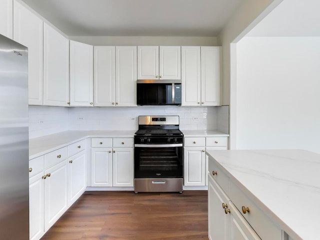 448 Cannon Drive, Geneva, IL 60134