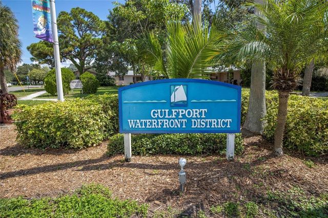 2808 CLINTON STREET S E, Gulfport, FL 33707
