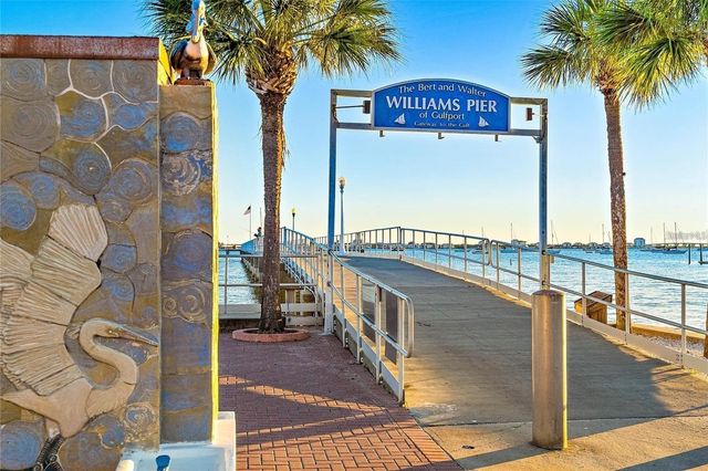 2808 CLINTON STREET S E, Gulfport, FL 33707