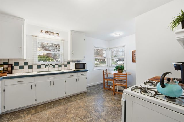 1903 Bradhoff Ave, San Leandro, CA 94577