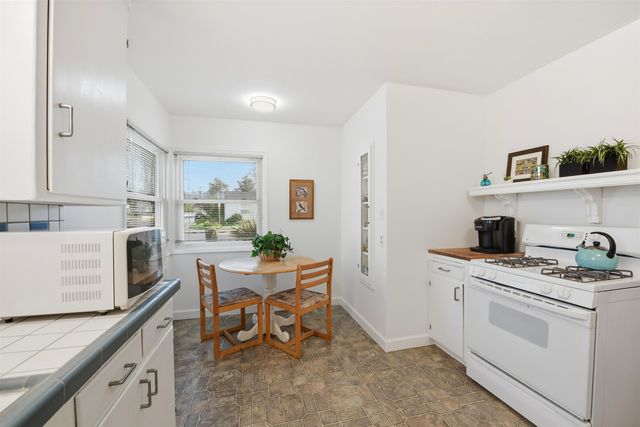 1903 Bradhoff Ave, San Leandro, CA 94577