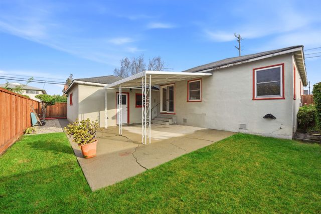 1903 Bradhoff Ave, San Leandro, CA 94577