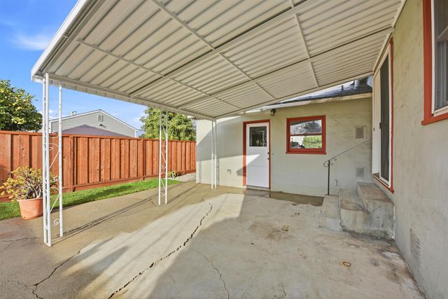 1903 Bradhoff Ave, San Leandro, CA 94577