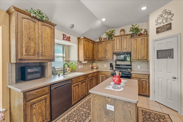 1016 Lincoln Drive, Royse City, TX 75189