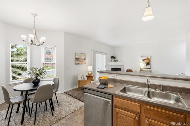 11624 W 62nd Place 102, Arvada, CO 80004