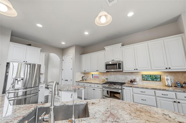 612 Cascada LN, Round Rock, TX 78681