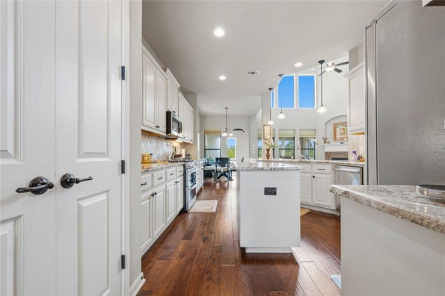 612 Cascada LN, Round Rock, TX 78681
