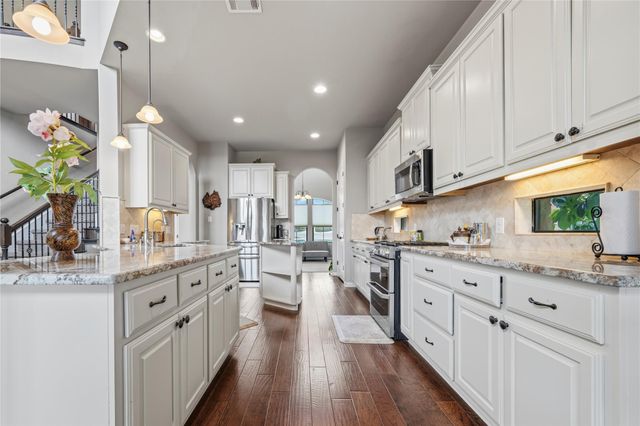 612 Cascada LN, Round Rock, TX 78681