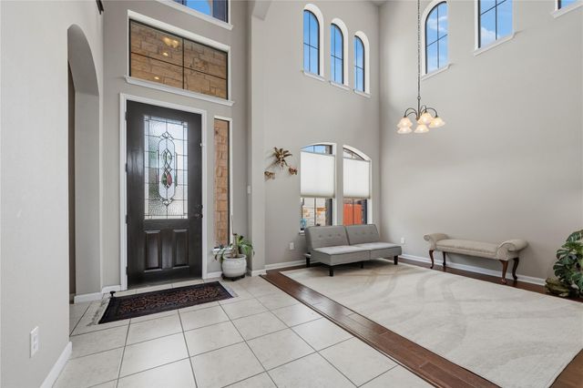612 Cascada LN, Round Rock, TX 78681