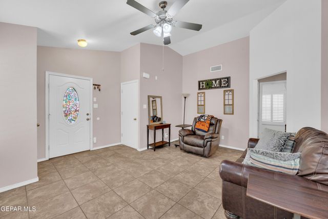 14684 JESUS ALMEIDA, El Paso, TX 79938