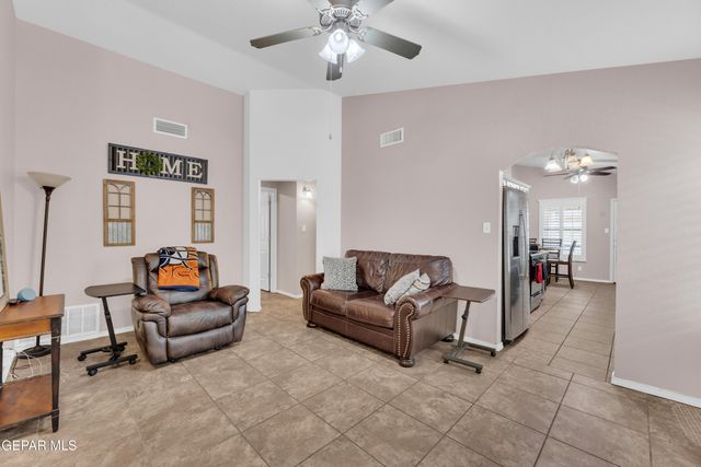 14684 JESUS ALMEIDA, El Paso, TX 79938