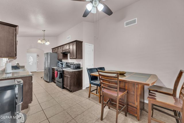 14684 JESUS ALMEIDA, El Paso, TX 79938