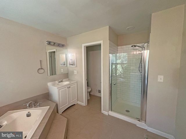 266 DOCHERY PL, Somerset, NJ 08873